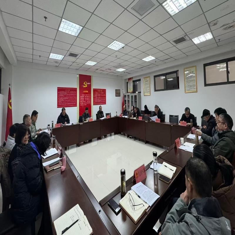 区人大常委会召开2026年工作务虚会 巫永生主持