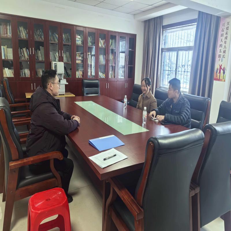 横港办事处代表联络站第七、第八代表小组开展“人大代表接待选民活动”